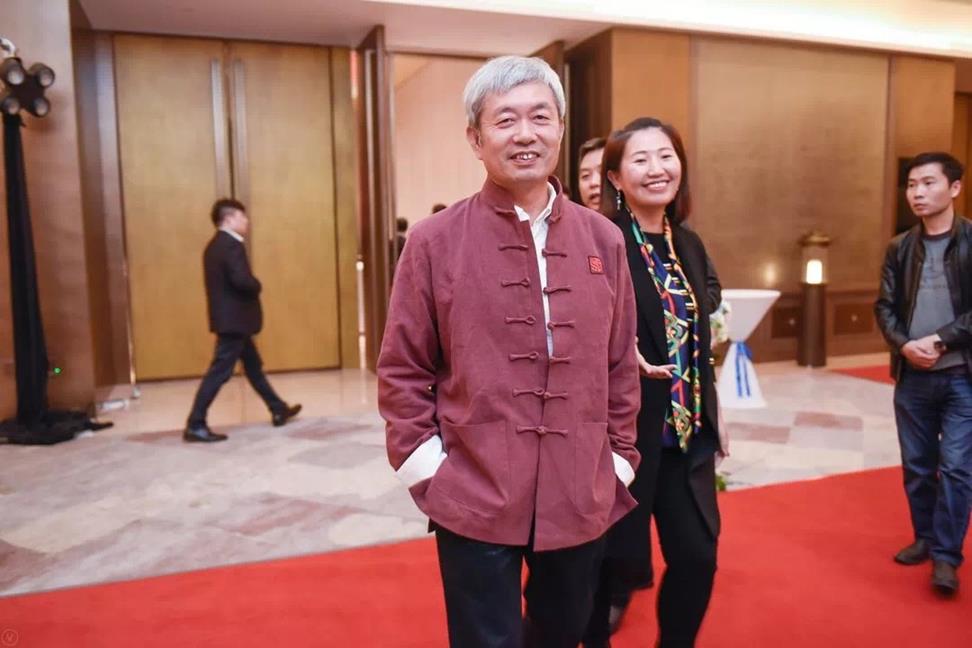 E7CEDD48E688ED1A7B0AEEDDC234CC6A