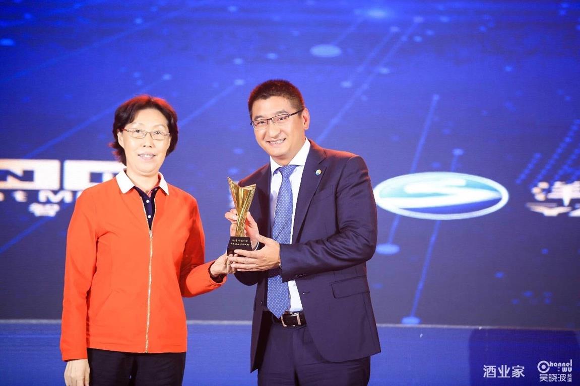 1242427BFC189A4A8F688F0403EC50B9