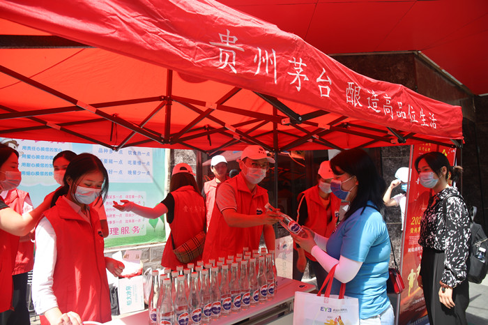 webwxgetmsgimg_副本